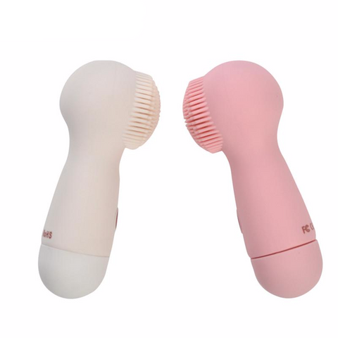 At Ease Facial Brush